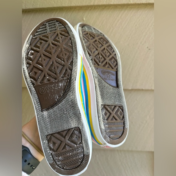 Low-top Multi-colored Converse Size 4 - Picture 7 of 8